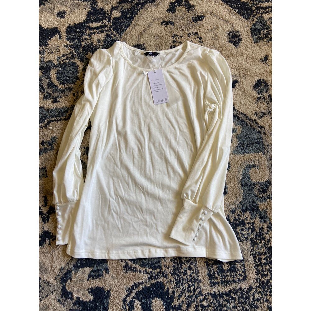 Luyaa Blouse, NWT, Ivory w/ button detail on the sleeve, Size M